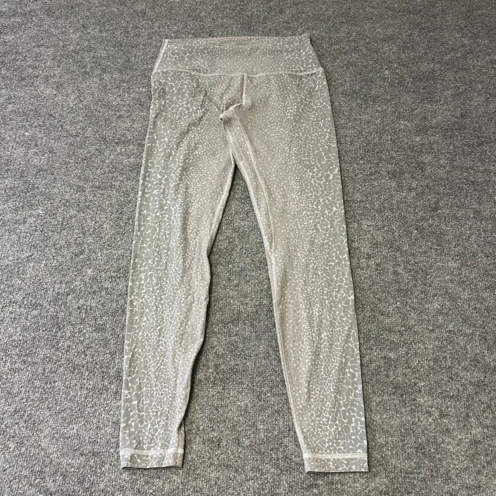 Lululemon Leggings Womens Size10 Grey Leopard Print High Rise Athletic YogaPants